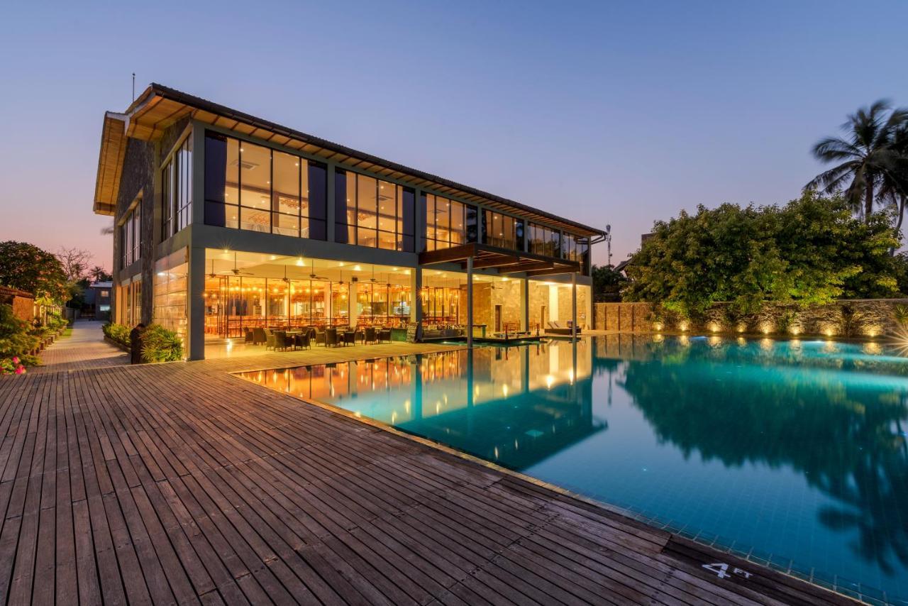 Regenta Arie Lagoon Negombo Exterior photo