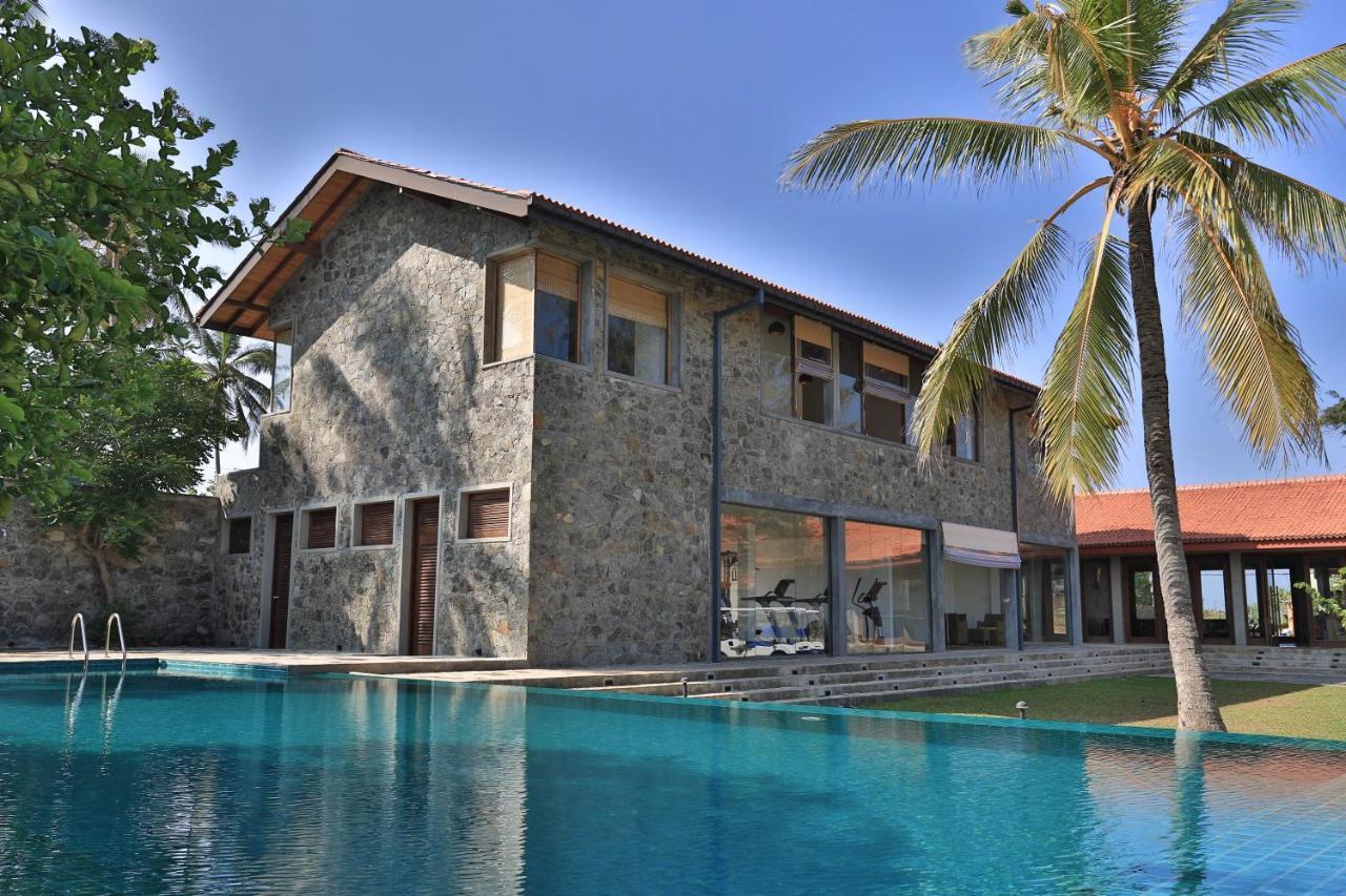 Regenta Arie Lagoon Negombo Exterior photo